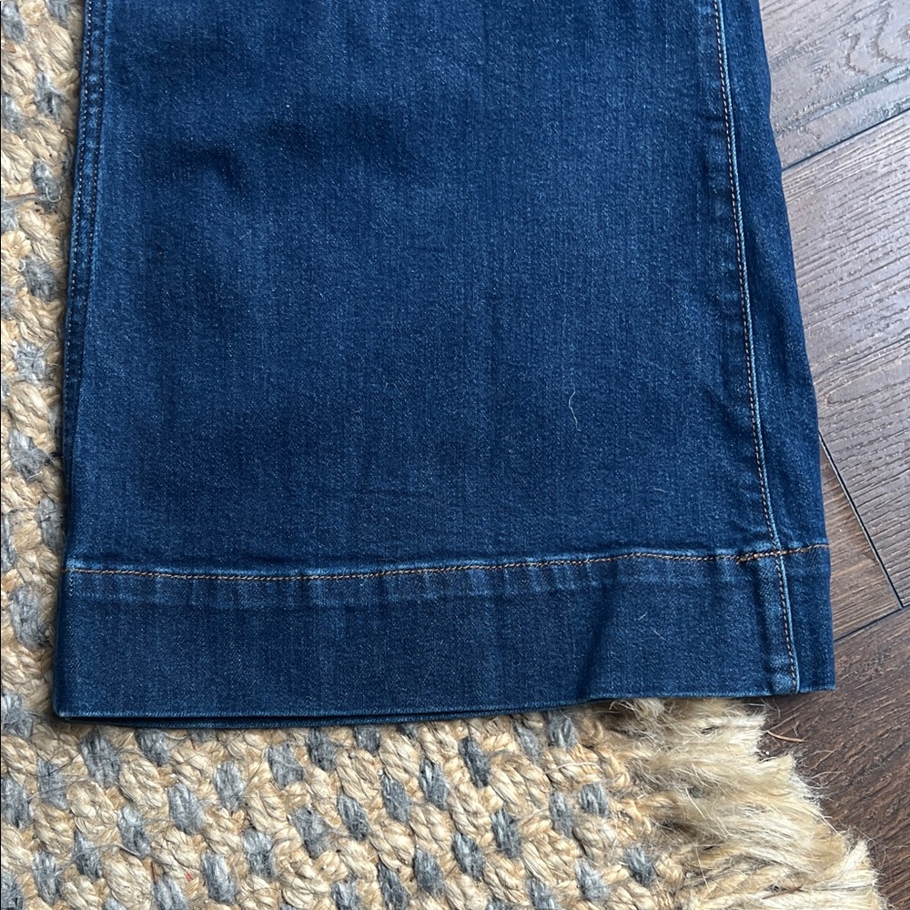 American Eagle Outfitters Dark Blue Flare Jeans - Picture 3 of 6